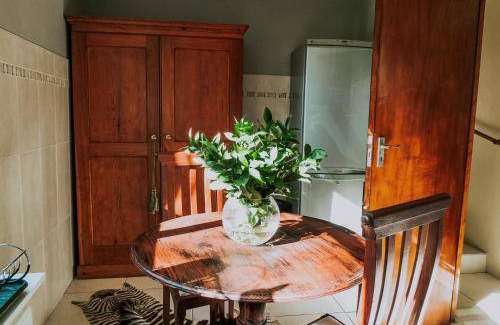 Blue Crane Route Bed & Breakfast | 15 m² Bed and breakfast ∙ 2 guests
