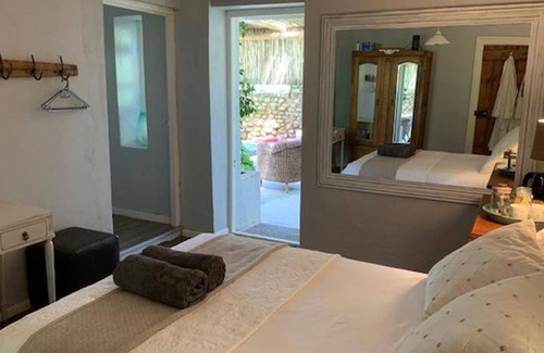 Caledon House | 15 m² Farmhouse ∙ 5 guests