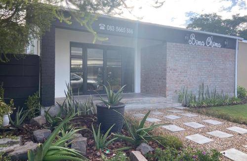 Beaufort West Apartment | 150 m² Apartment ∙ 2 bedrooms ∙ 4 guests