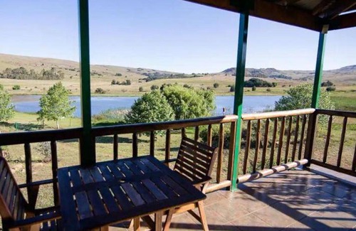 Dullstroom Apartment | 150 m² Apartment ∙ 4 bedrooms ∙ 10 guests