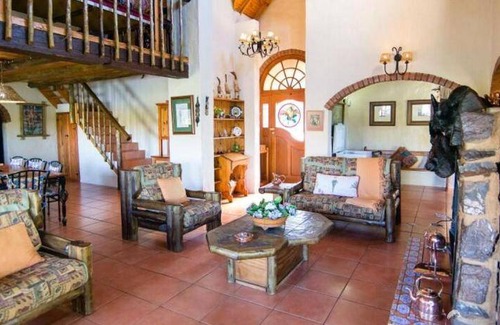 Dullstroom Apartment | 150 m² Apartment ∙ 4 bedrooms ∙ 10 guests