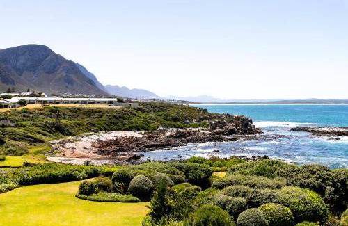 Eastcliff Apartment | 150 m² Apartment ∙ 2 bedrooms ∙ 4 guests