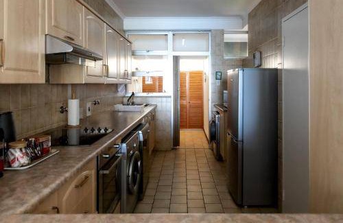 Eastcliff Apartment | 150 m² Apartment ∙ 2 bedrooms ∙ 4 guests