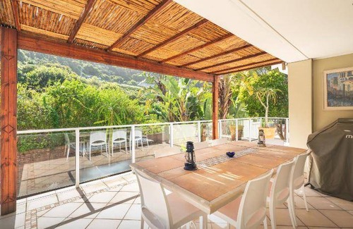 Wilderness Beach Apartment | 150 m² Apartment ∙ 2 bedrooms ∙ 8 guests