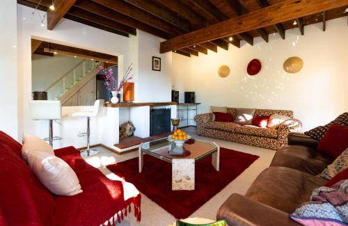 Scott Estate House | 150 m² House ∙ 2 bedrooms ∙ 6 guests