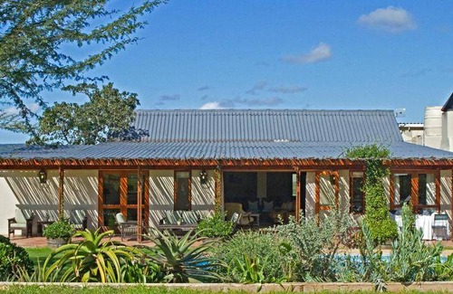 Addo Cabin | 150 m² Lodge ∙ 3 bedrooms ∙ 127 guests