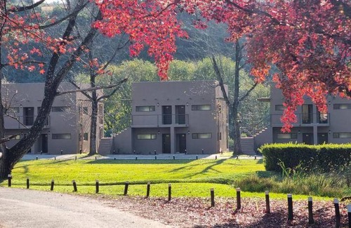 Cathkin Park Resort | 150 m² Resort ∙ 5 bedrooms ∙ 12 guests