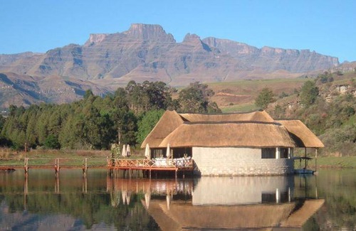 Cathkin Park Resort | 150 m² Resort ∙ 5 bedrooms ∙ 12 guests