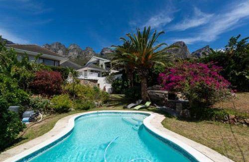 Camps Bay Villa | 150 m² Villa ∙ 3 bedrooms ∙ 5 guests