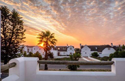 Stompneusbaai Villa | 150 m² Villa ∙ 3 bedrooms ∙ 6 guests