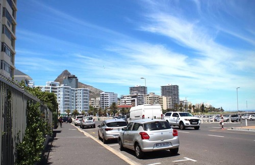 Mouille Point Apartment | 16 Serenity Studio - Dolphin Bay
