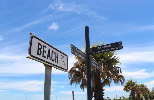 Mouille Point Apartment | 16 Serenity Studio - Dolphin Bay