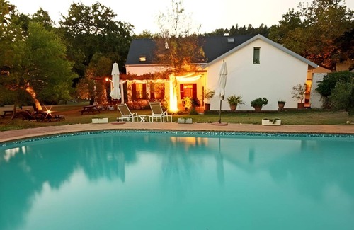 Stellenbosch House | 160 m² Farmhouse ∙ 3 bedrooms ∙ 5 guests