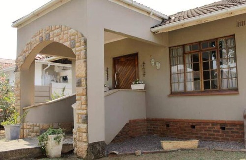 Bluff House | 160 m² House ∙ 2 bedrooms ∙ 6 guests