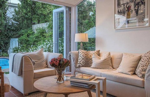 Stellenbosch Central Villa | 166 m² Villa ∙ 3 bedrooms ∙ 8 guests