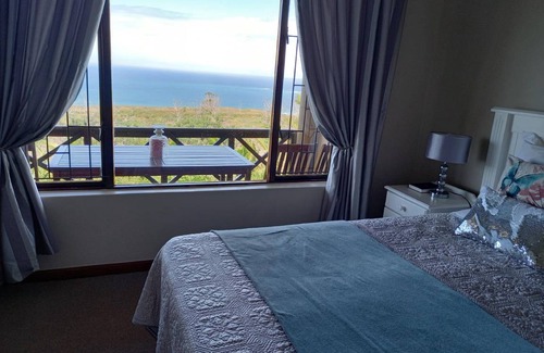 Knysna Apartment | 168 m² Apartment ∙ 3 bedrooms ∙ 6 guests