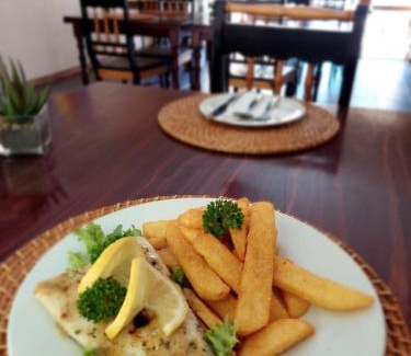 Beaufort West House | 17 on Bird Guest House