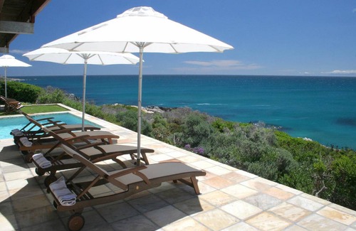 De Kelders Bed & Breakfast | 170 m² Bed and breakfast ∙ 2 bedrooms ∙ 4 guests