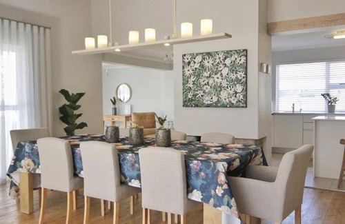 Eastcliff Bed & Breakfast | 175 m² Bed and breakfast ∙ 3 bedrooms ∙ 8 guests