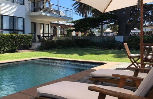 Hermanus City-Centre Apartment | 177 m² Apartment ∙ 2 bedrooms ∙ 127 guests