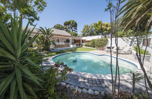 Plumstead House | 180 m² House ∙ 3 bedrooms ∙ 6 guests