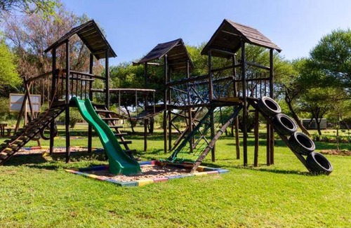 Hammanskraal Villa | 188 m² Villa ∙ 2 bedrooms ∙ 6 guests