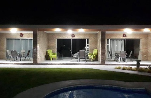 Colchester Apartment | 190 m² Apartment ∙ 3 bedrooms ∙ 6 guests