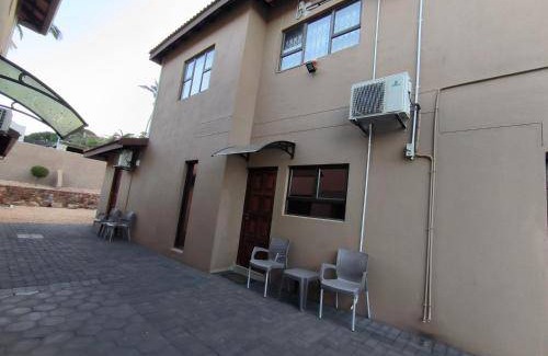 Umhlanga Bed & Breakfast | 195 m² Bed and breakfast ∙ 3 bedrooms ∙ 8 guests