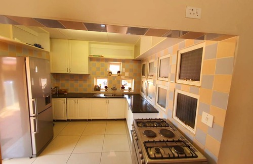 Mahikeng Cabin | 2 people Room in one of the select guesthouses in Mahikeng!