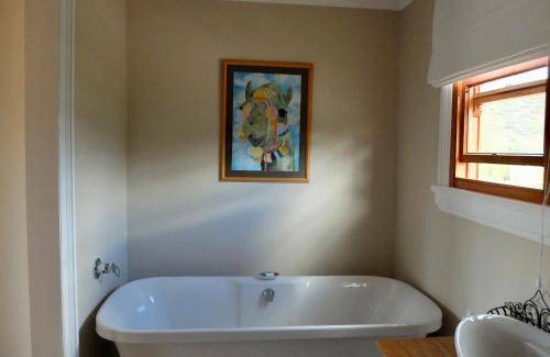 Barrydale Bed & Breakfast | 20 m² Bed and breakfast ∙ 2 guests
