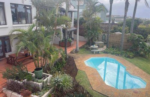 Jeffreys Bay Bed & Breakfast | 20 m² Bed and breakfast ∙ 2 bedrooms ∙ 4 guests