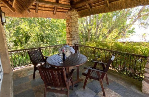 Hogsback Ski Chalet | 20 m² Chalet ∙ 2 bedrooms ∙ 4 guests