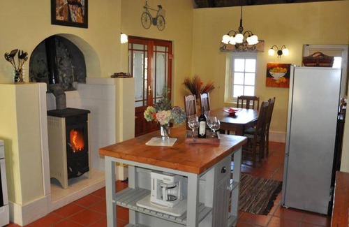 Hogsback Ski Chalet | 20 m² Chalet ∙ 2 bedrooms ∙ 4 guests