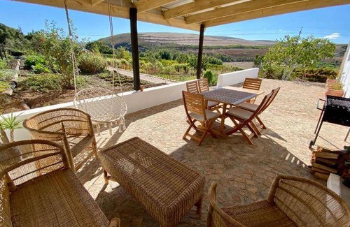 Bot River House | 20 m² Farmhouse ∙ 3 bedrooms ∙ 7 guests