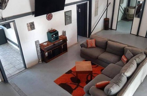 Vredefort House | 20 m² House ∙ 4 bedrooms ∙ 12 guests