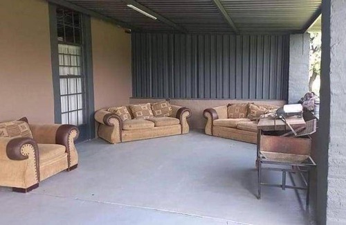 Vredefort House | 20 m² House ∙ 4 bedrooms ∙ 12 guests