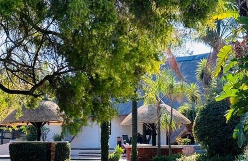 Greater Johannesburg Metropolitan Area House | 20 m² House ∙ 4 bedrooms ∙ 8 guests