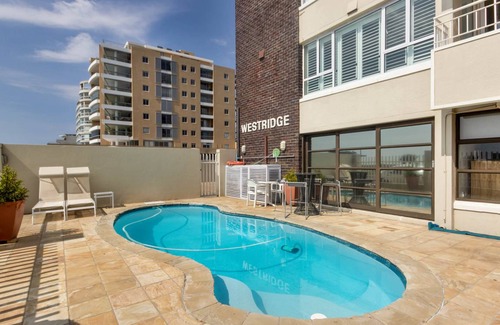 Mouille Point Apartment | 20 m² Studio flat ∙ 1 bedroom ∙ 2 guests