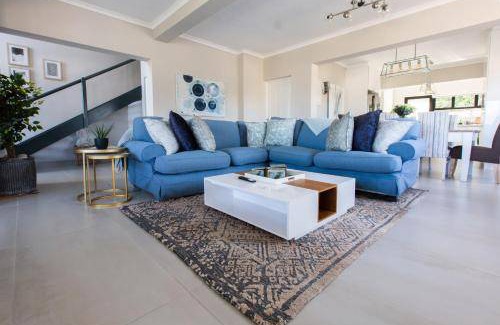 Hout Bay Apartment | 200 m² Apartment ∙ 4 bedrooms ∙ 8 guests