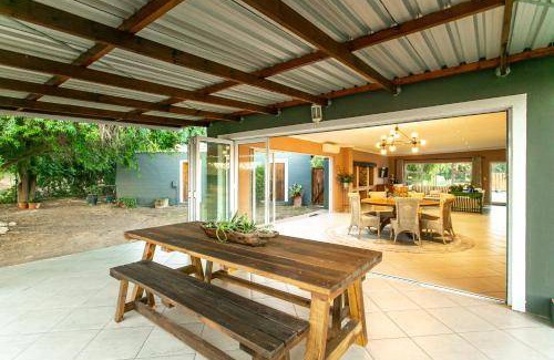 Oudtshoorn Apartment | 200 m² Apartment ∙ 3 bedrooms ∙ 6 guests