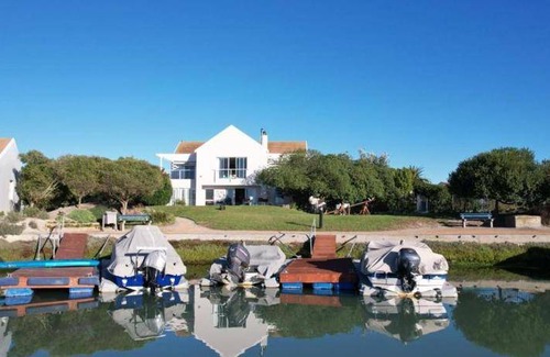 Port Owen Apartment | 200 m² Apartment ∙ 2 bedrooms ∙ 4 guests