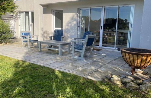 Port Owen Apartment | 200 m² Apartment ∙ 2 bedrooms ∙ 4 guests