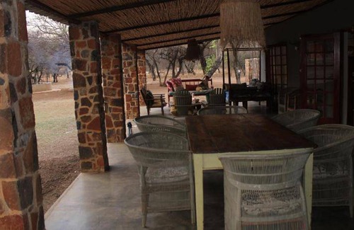 Ramotshere Moiloa Ski Chalet | 200 m² Chalet ∙ 3 bedrooms ∙ 6 guests