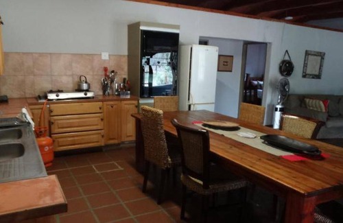Ramotshere Moiloa Ski Chalet | 200 m² Chalet ∙ 3 bedrooms ∙ 6 guests