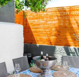 Newlands House | 200 m² House ∙ 2 bedrooms ∙ 4 guests