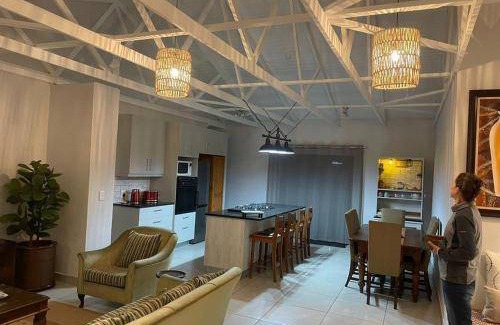 Sedgefield House | 200 m² House ∙ 3 bedrooms ∙ 6 guests