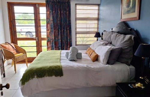 Pearly Beach House | 200 m² House ∙ 5 bedrooms ∙ 8 guests