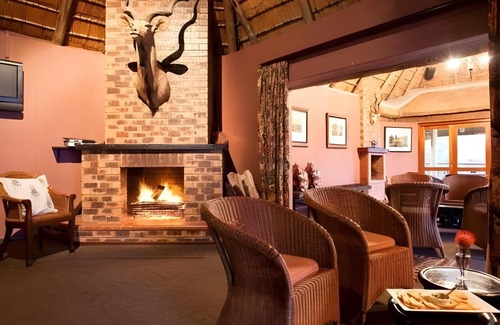 Mid Illovo Cabin | 200 m² Lodge ∙ 3 bedrooms ∙ 10 guests