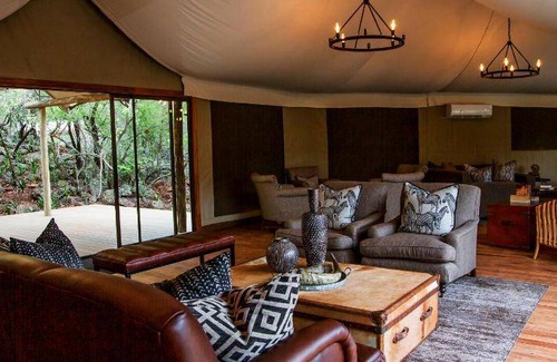 Badplaas Cabin | 200 m² Lodge ∙ 4 bedrooms ∙ 8 guests