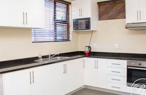 Berea Apartment | 200 m² Serviced apartment ∙ 3 bedrooms ∙ 6 guests